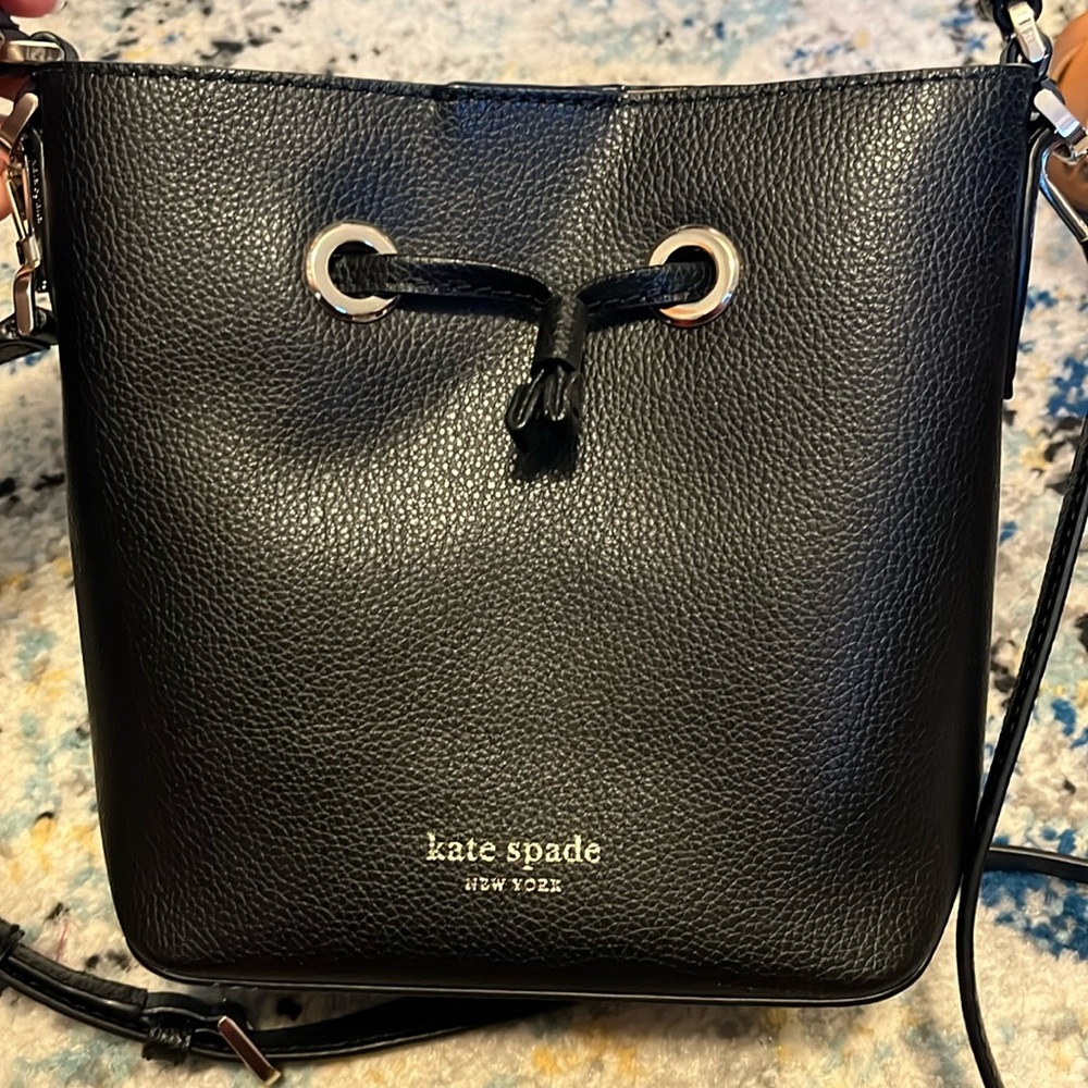 Cutest Kate spade small bucket bag